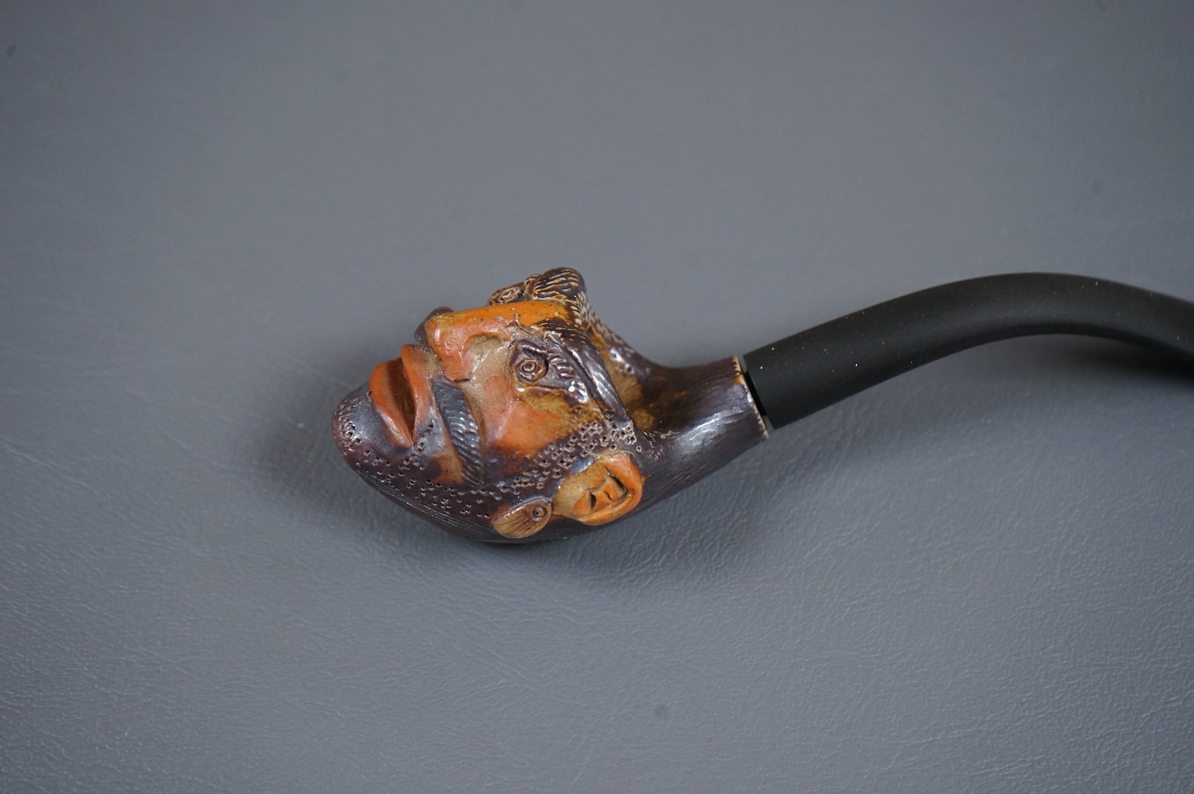 Guy Sydenham (1916-2005), novelty tobacco pipe, 14cm